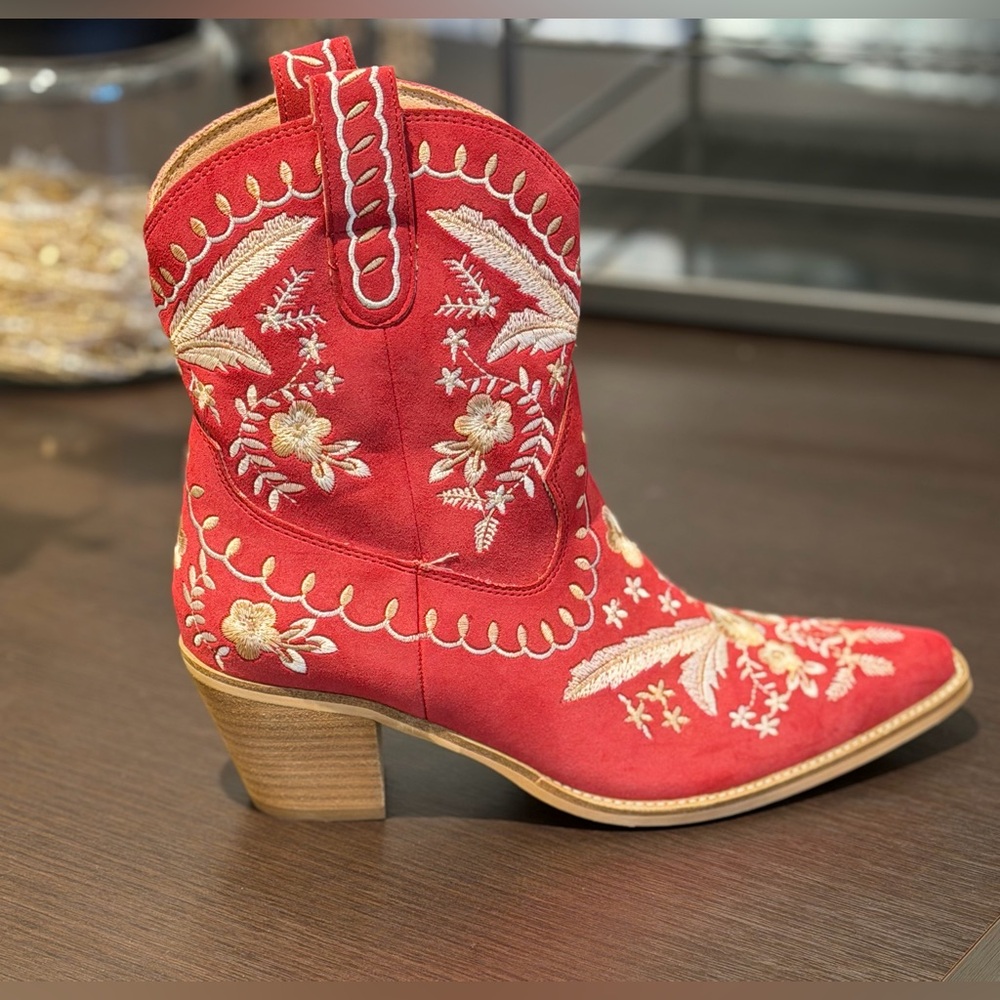 Mi.iM Red Embroidered Suede Western Ankle Boots - Picture 1 of 3